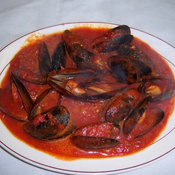 Vesuvio Pizzeria - mussels in tomato sauce - Pizza Near Me - West Milford, New Jersey Vesuvio Pizzeria - mussels in tomato sauce - Pizza Near Me - West Milford, New Jersey