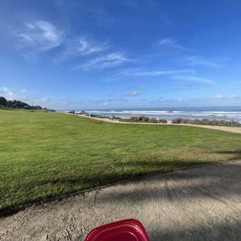 Seagrove Park - Beautiful grass for picnics - Parks Near Me - Del Mar, California