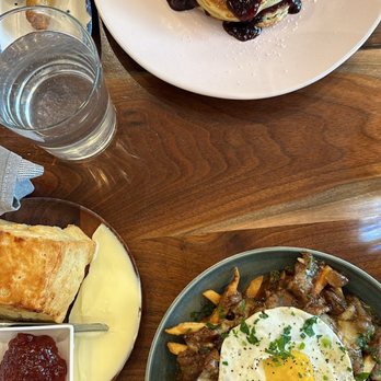 Unconventional Diner - French Dip Poutine - Breakfast & Brunch Near Me - Washington, DC, District of Columbia Unconventional Diner - French Dip Poutine - Breakfast & Brunch Near Me - Washington, DC, District of Columbia