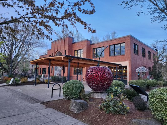 pFriem Family Brewers - Milwaukie Tasting Room by null