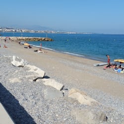 La Plage aux Chiens - La plage des chiens et ça se voit ;)