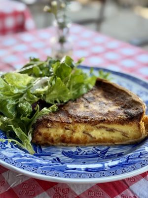 Loupiotte Kitchen by null