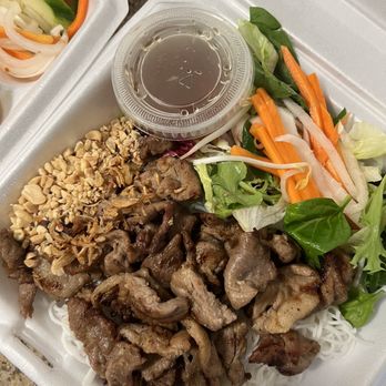 Thanh Lien Kitchen - Vietnamese Near Me - New Orleans, Louisiana