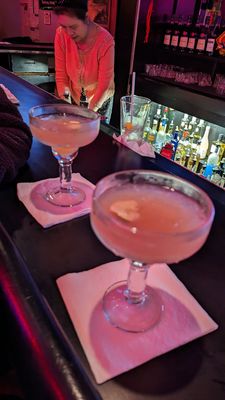Bow Bow Cocktail Lounge by null