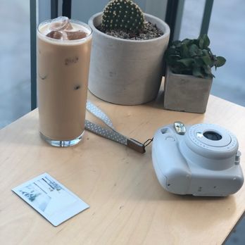 Rally Coffee Co. - Vanilla latte - Coffee & Tea Near Me - Omaha, Nebraska