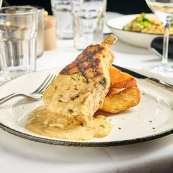 Harry & Izzy's - Pork Chop
