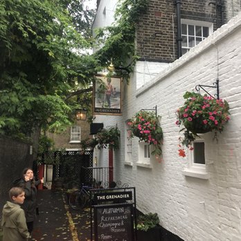 The Grenadier - Side door - Pubs Near Me - London, XGL