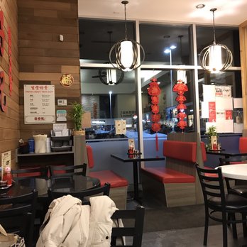 Jim Chai Kee Wonton Noodle - Dining area - Chinese Near Me - Toronto, Ontario