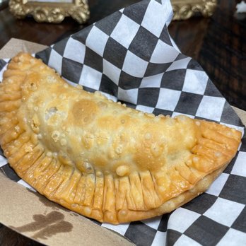 Estrellita - Empanada - Filipino Near Me - Atlanta, Georgia