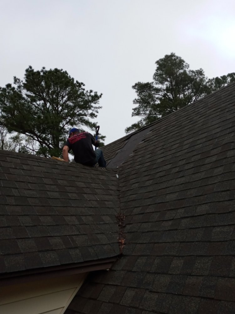 Slide of J&H Roofing & Repairs