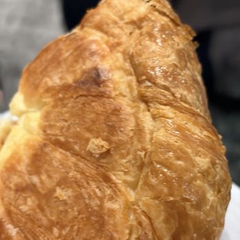 Trio PSP - A stale day old or maybe 2 days old croissant - I have the video pulling it apart - New American Near Me - Palm Springs, California Trio PSP - A stale day old or maybe 2 days old croissant - I have the video pulling it apart - New American Near Me - Palm Springs, California