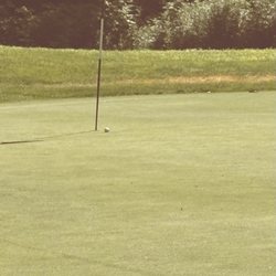 Tashua Knolls Golf Course - Tashua Glen 9-hole: Seventh Hole Hybrid shot