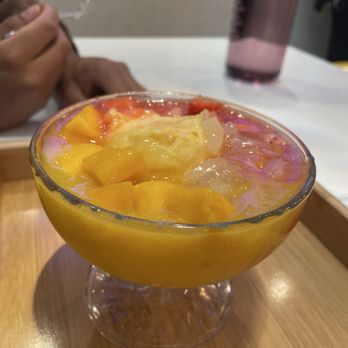 Mango Mango Dessert - Desserts Near Me - Chicago, Illinois