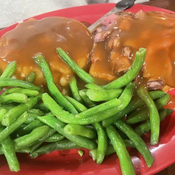 Beefside - Open faced Roast Beef Sandwich.  Mashed potatoes. Green beans. - Seafood Near Me - Concord, New Hampshire