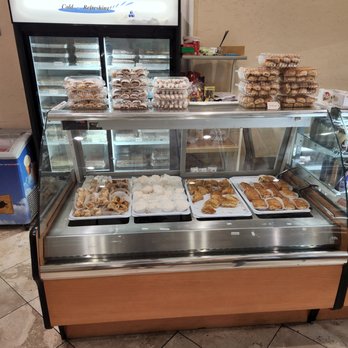 Van Bakery - Bakeries Near Me - Glendale, California