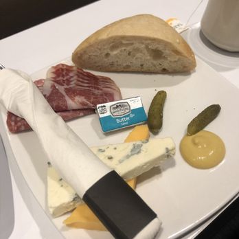 Airspace Lounge - Charcuterie board - Airport Lounges Near Me - San Diego, California Airspace Lounge - Charcuterie board - Airport Lounges Near Me - San Diego, California