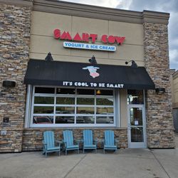 Smart Cow Yogurt Bar - Castle Rock - Outside view