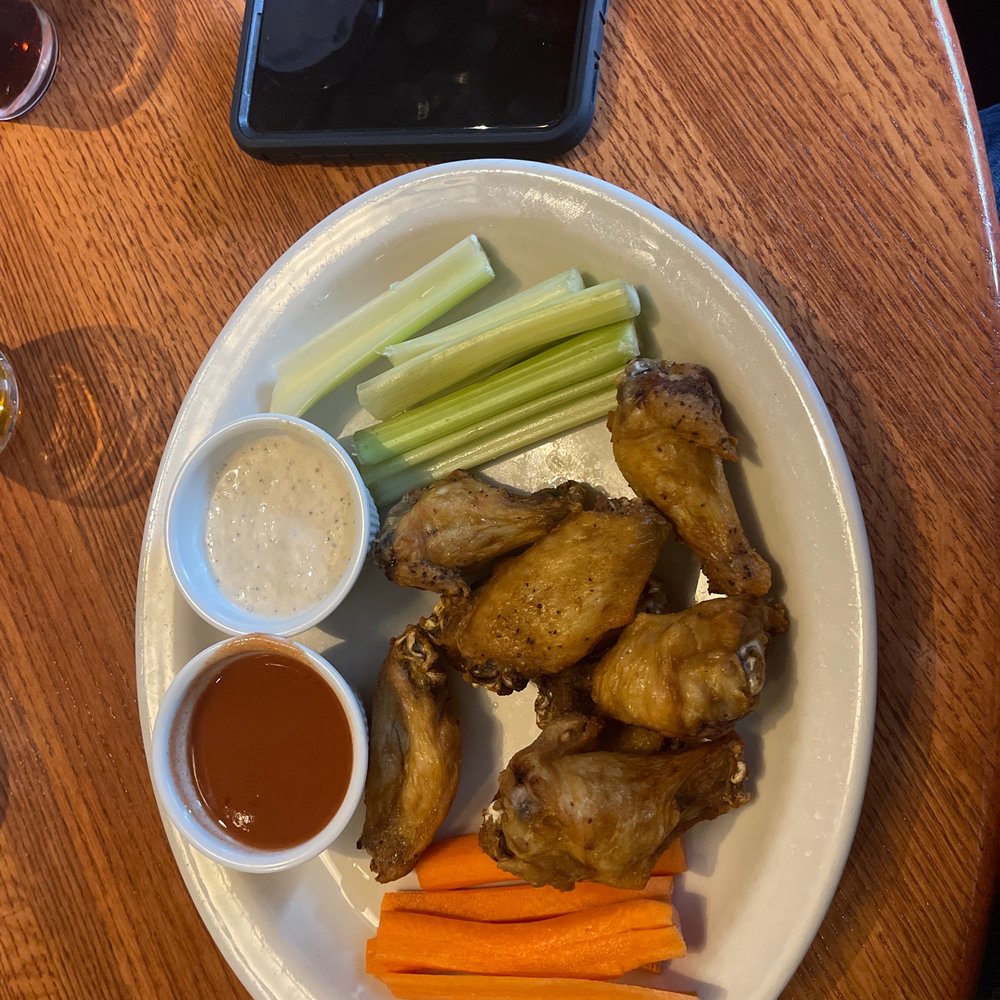 Lazlo's Brewery and Grill - American Near Me - Omaha, Nebraska