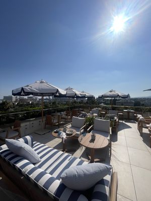 L'Ermitage Beverly Hills by null
