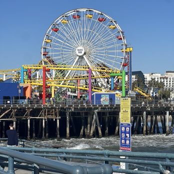Pacific Park - Ferris wheel - Amusement Parks Near Me - Santa Monica, California Pacific Park - Ferris wheel - Amusement Parks Near Me - Santa Monica, California
