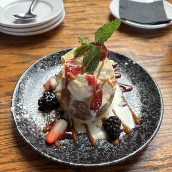 Hook & Anchor - Bread Pudding - Seafood Near Me - Costa Mesa, California