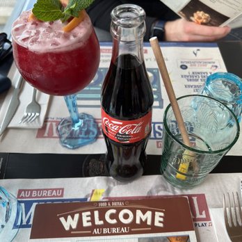 Au Bureau - Pink Street mocktail, super sweet but delicious - Brasseries Near Me - Annemasse, 74 Au Bureau - Pink Street mocktail, super sweet but delicious - Brasseries Near Me - Annemasse, 74