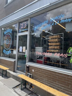 Bernie Beigne by null