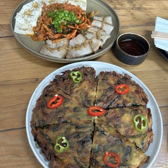 Hana Makgeolli - Wine Tasting Room Near Me - Brooklyn, New York