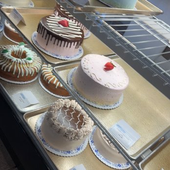Strossner's Bakery & Cafe - Bakeries Near Me - Greenville, South Carolina
