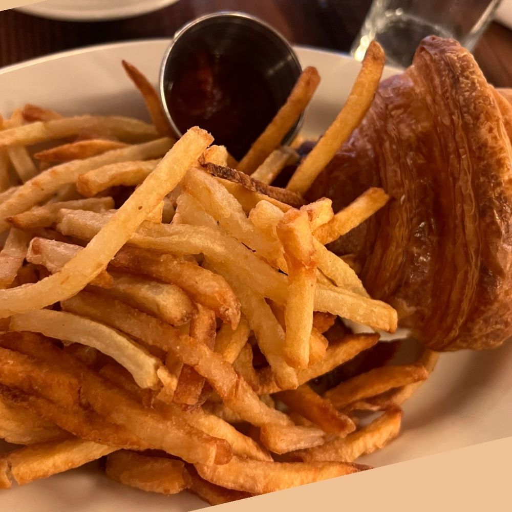 The Smith - New American Near Me - Chicago, Illinois