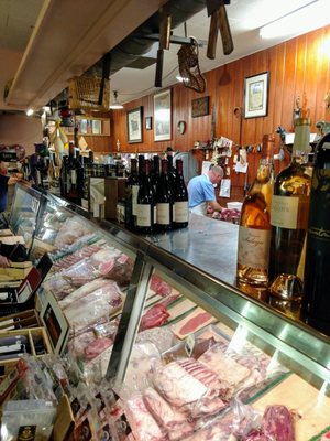 Smitty's Old Fashioned Butcher by null
