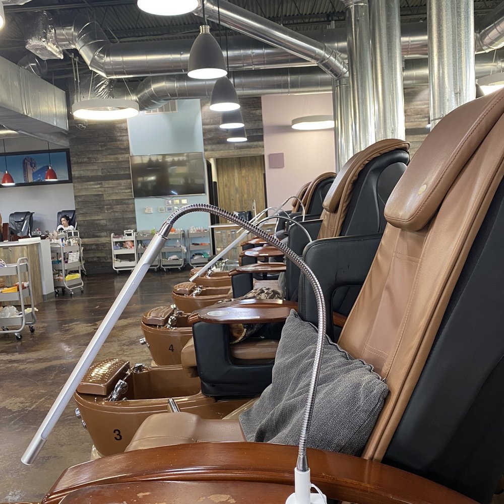 Shine Nail Spa and Lounge - Nail Salons Near Me - Dallas, Texas