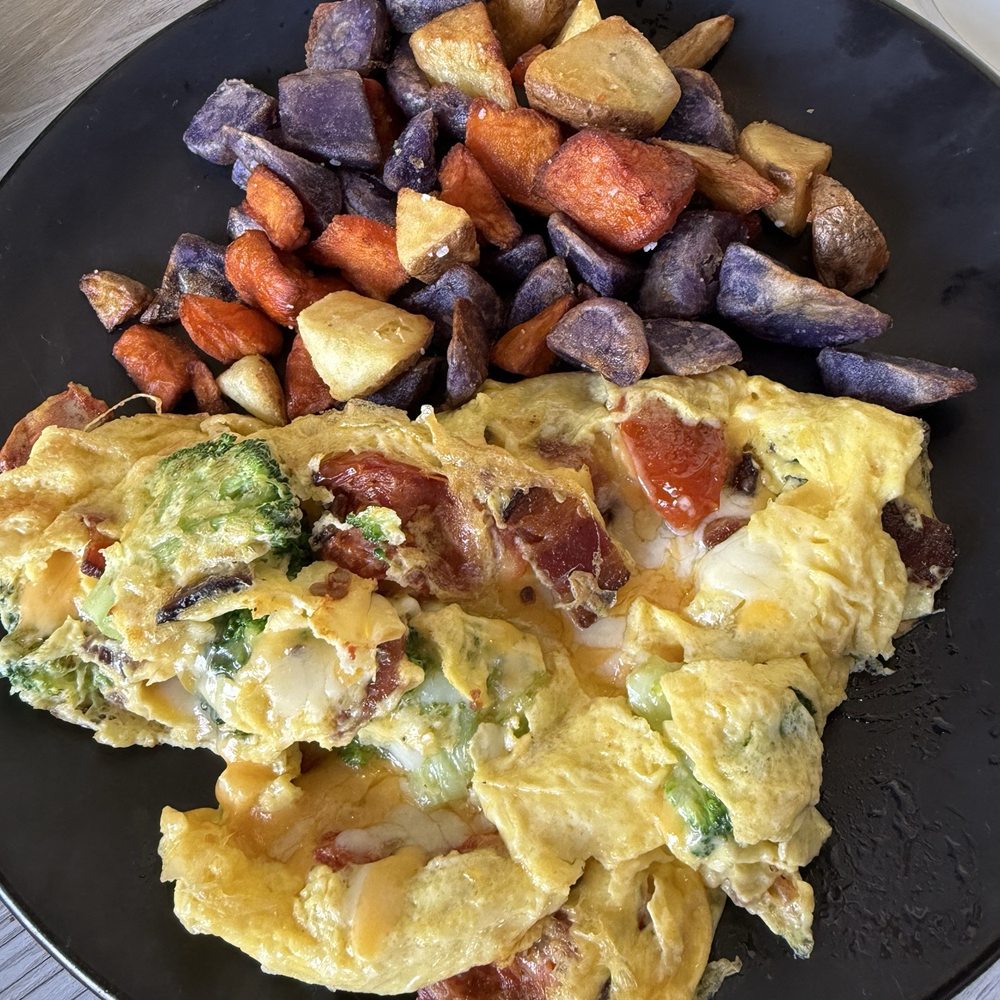 Coral Del Mar - Omelette - Asian Fusion Near Me - Del Mar, California Coral Del Mar - Omelette - Asian Fusion Near Me - Del Mar, California