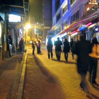蘭桂坊 - Vision after a night in LKF - Nightlife Near Me - Hong Kong, HK 蘭桂坊 - Vision after a night in LKF - Nightlife Near Me - Hong Kong, HK