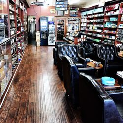 Cigar Empire III - Front lounge