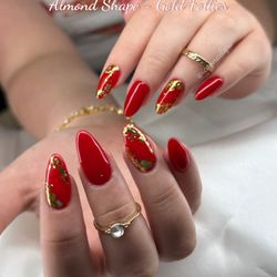 Icon Nails Spa - Builder Gel #iconnailspa #iconnails #buildernailgel #nailbuildergel #buildernaildesigns #buildernails #goldnaildesigns #rednaildesigns