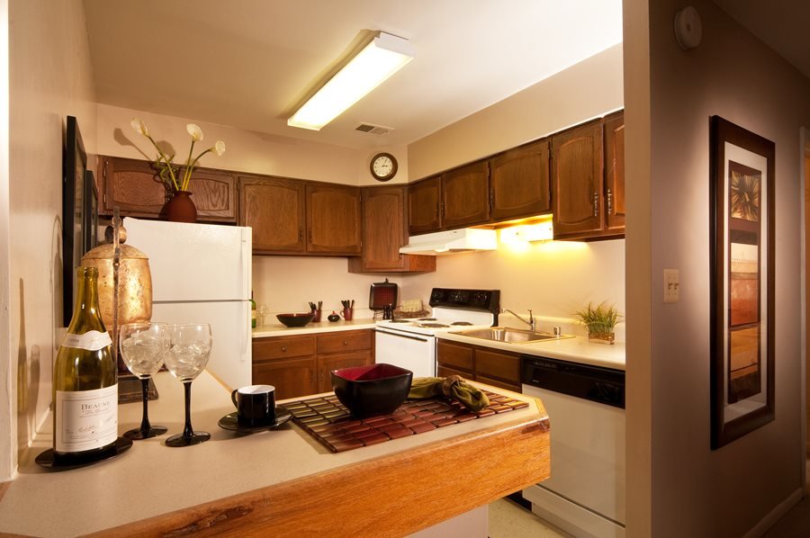 CRANBROOK HILLS APARTMENTS Updated May 2024 700 E Stoney Mill Ct