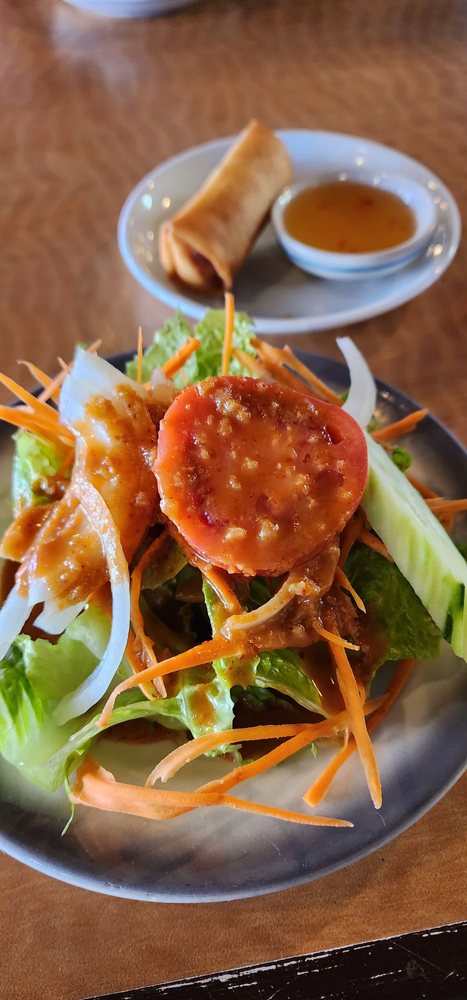 Food from Love Eat Thai