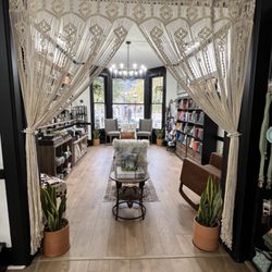Ramblin Ma’am Boutique & Books