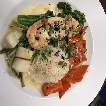 Syrens Bistro - seafood fettuccine but made it for me with rice and I paid $4 extra for some veggies. - Burgers Near Me - Pender Island, British Columbia Syrens Bistro - seafood fettuccine but made it for me with rice and I paid $4 extra for some veggies. - Burgers Near Me - Pender Island, British Columbia