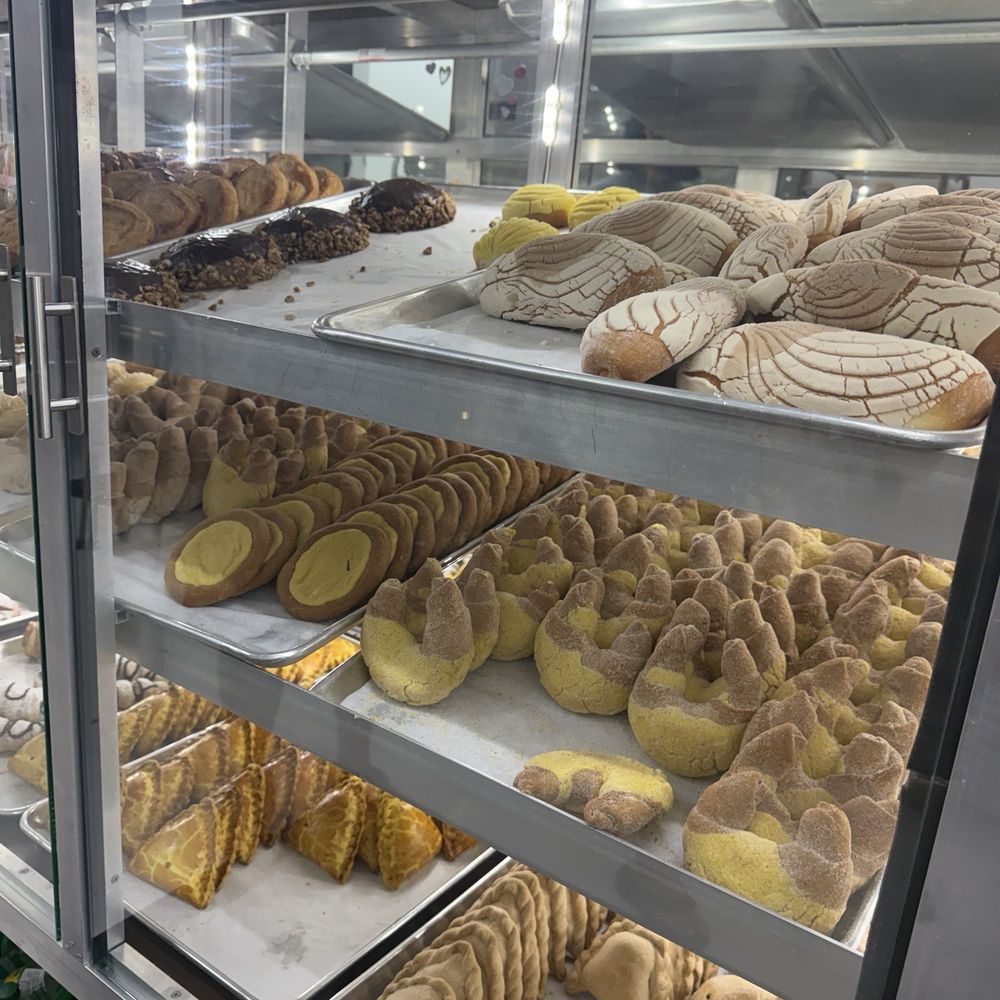 Conchas Cafe Bakery - Bakeries Near Me - Humble, Texas