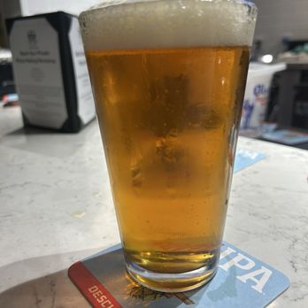 Pairfield Pizza & Pints - Altamont Hella Hoppy Beer - Pizza Near Me - San Ramon, California