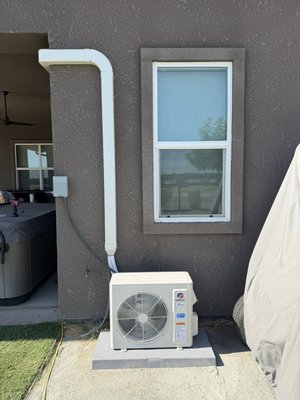12k BTU Minisplit install - Full install Of a 12k BTU heat pump Minisplit with line set cover. 12k BTU Minisplit install - Full install Of a 12k BTU heat pump Minisplit with line set cover.