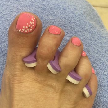 Deluxe Nails & Spa - Nail Salons Near Me - Quartz Hill, California