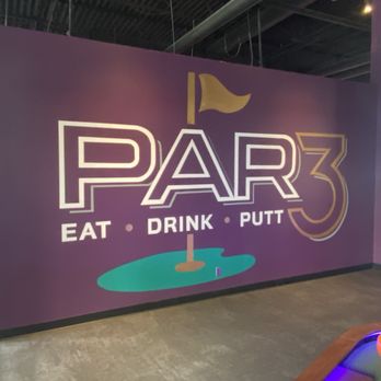 Par 3 - Mini Golf Near Me - Newport, Kentucky