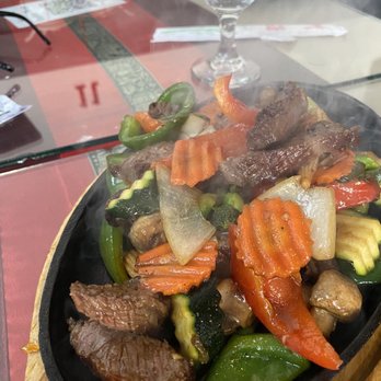 99 Thai Fusion - Steak Stir Fry- came out sizzling - Thai Near Me - Layton, Utah 99 Thai Fusion - Steak Stir Fry- came out sizzling - Thai Near Me - Layton, Utah