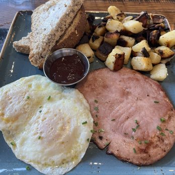 First Watch - Potatoes and eggs - Breakfast & Brunch Near Me - Chattanooga, Tennessee