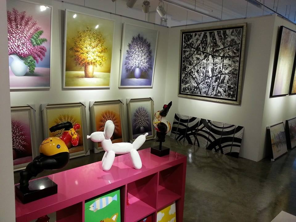 Blinky B Art Gallery