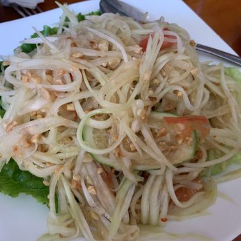 Ha Long Bay - SL1. Som Tum - Papaya Salad - Vietnamese Near Me - Madison, Wisconsin