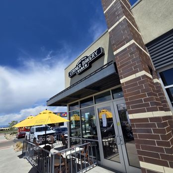 Corner Bakery Cafe - Exterior seating - Bakeries Near Me - Denver, Colorado